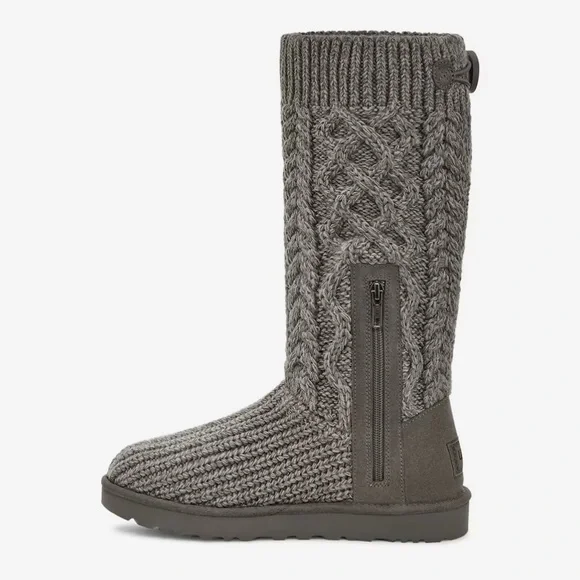 UGG Classic Cardi Bootie - Picture 2 of 5